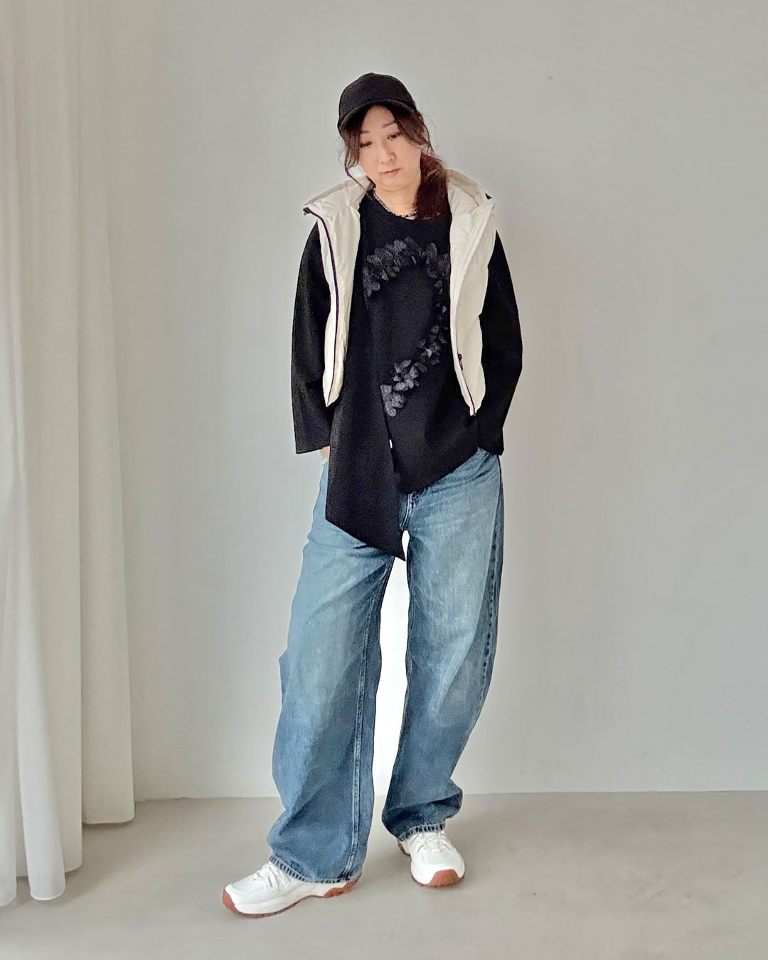 力の抜けた“こなれ感”デニムスタイル