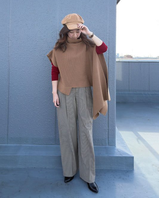 赤×キャメルでつくる、大人の暖色バランスコーデ