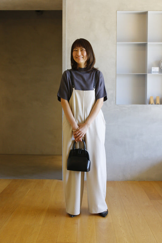 大人のリラックスきれいめオールインワンコーデ