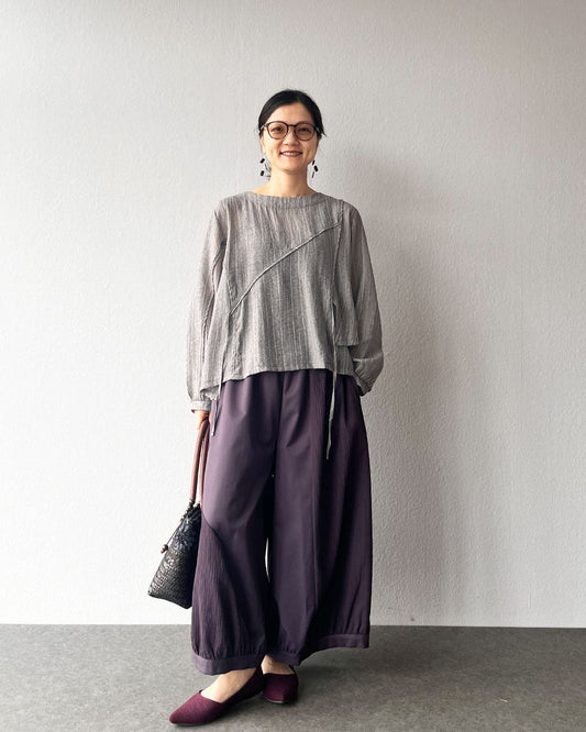 ニュアンスグレー×深みパープルコーデ