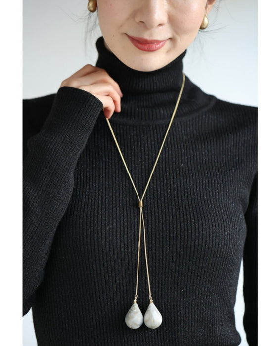 雫型マーブルストーンのループタイネックレス