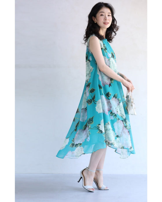 透明感溢れるシアーな花画ミニワンピース