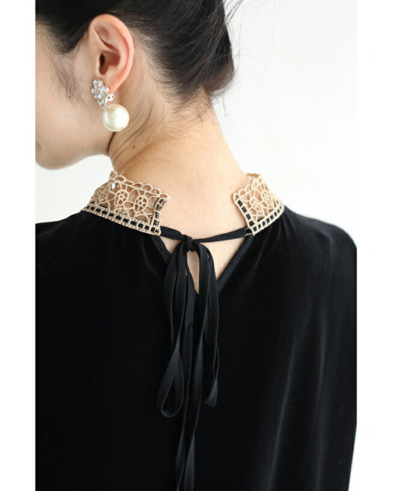 アンティークレースの艶ベロア調ミディアムワンピース