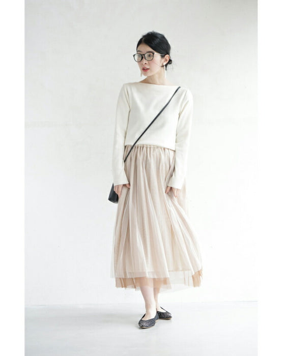 キラキラ瞬くビジューのぺたんこパンプス