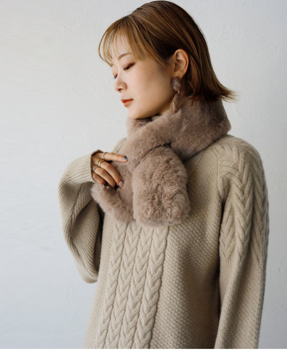 Addictive texture. Fur stole