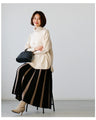 A knitted skirt that is elegant and sophisticated.