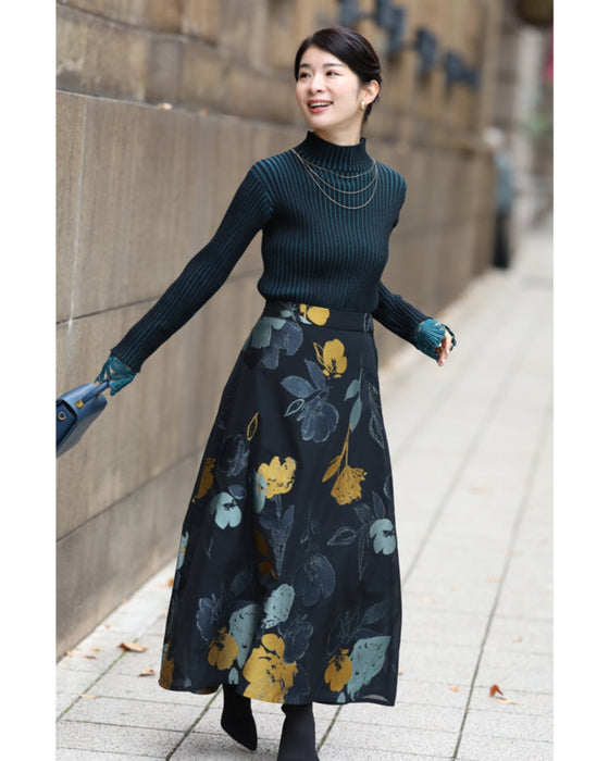 Optical illusion shadow line knit