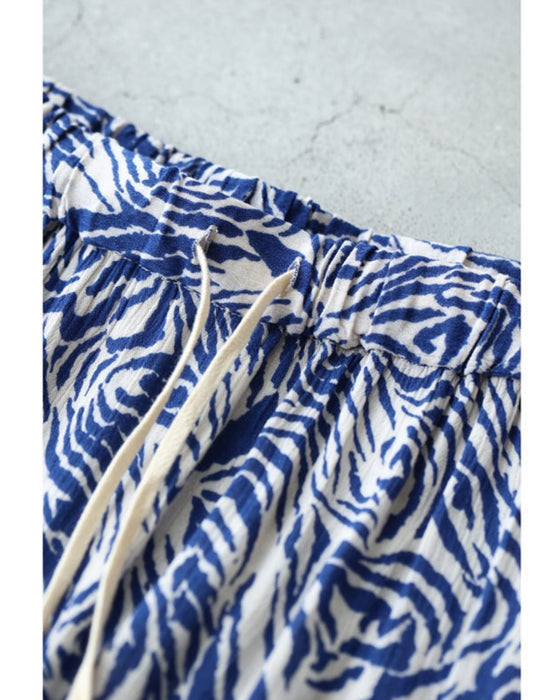 (Petticoat included) A cool and refreshing long skirt with an animal print