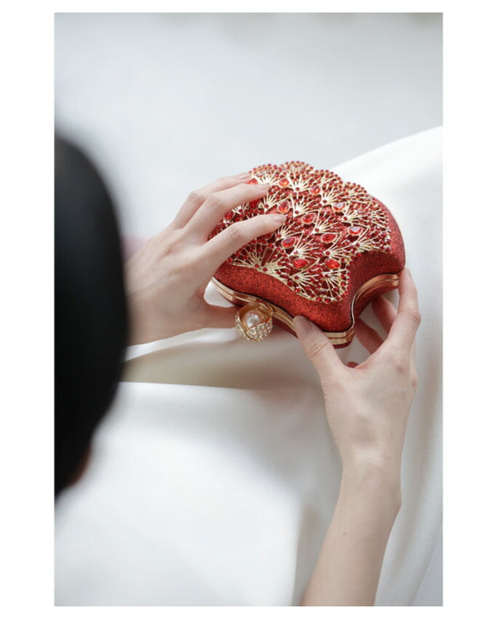 (ショルダーチェーン付き)オリエンタルな装飾が煌めくキラキラりんごミニバッグ