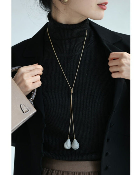 雫型マーブルストーンのループタイネックレス