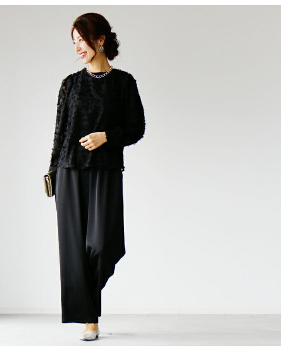 繊細な華やかさ大人のための着映えブラウス