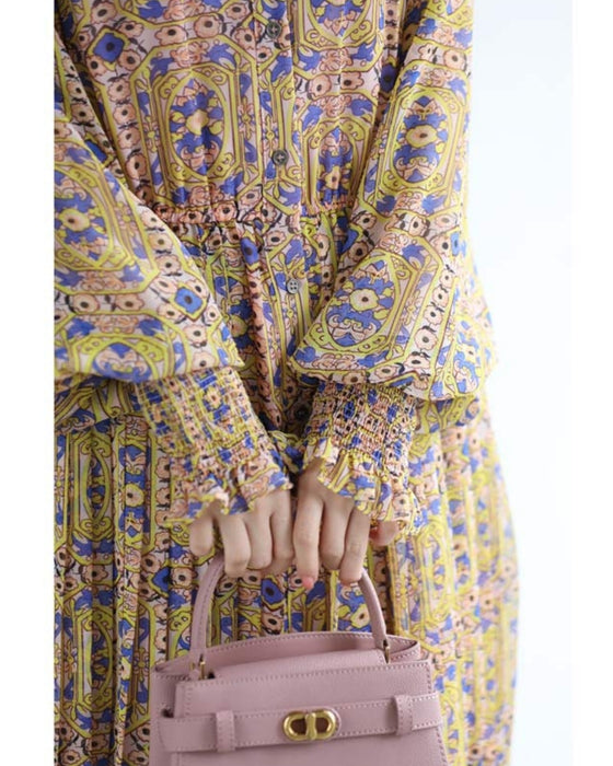 アールヌーヴォーな風が吹くプリーツワンピース