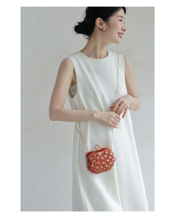 (ショルダーチェーン付き)オリエンタルな装飾が煌めくキラキラりんごミニバッグ