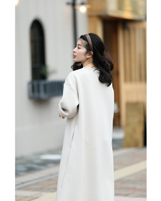 艶めくパールが流れるロングワンピース