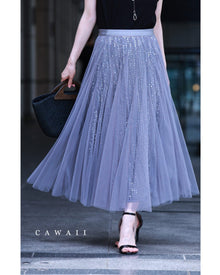  Dramatic tulle midi skirt with a hint of sparkle