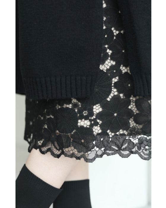 【セール商品返品交換不可】浮かぶ黒花レースのミディアムスカート