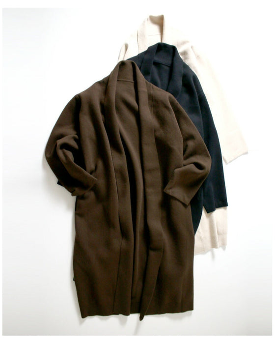 季節の変わり目にコート仕立てニットロングカーデ