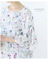 Coloring top with flared sleeves and flowers