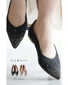  Sparkling, bejeweled flat pumps