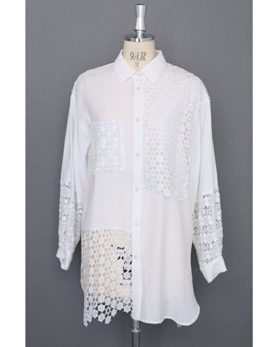 【セール商品返品交換不可】ボタンで簡単アレンジ２wayレースシャツ
