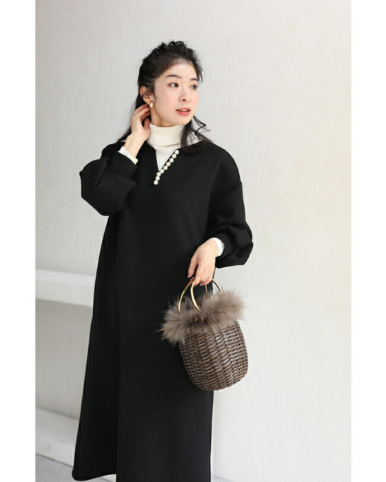 艶めくパールが流れるロングワンピース