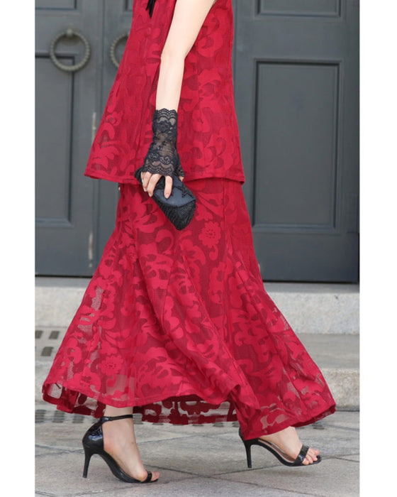 アラベスク模様浮き立つマーメイドラインスカート