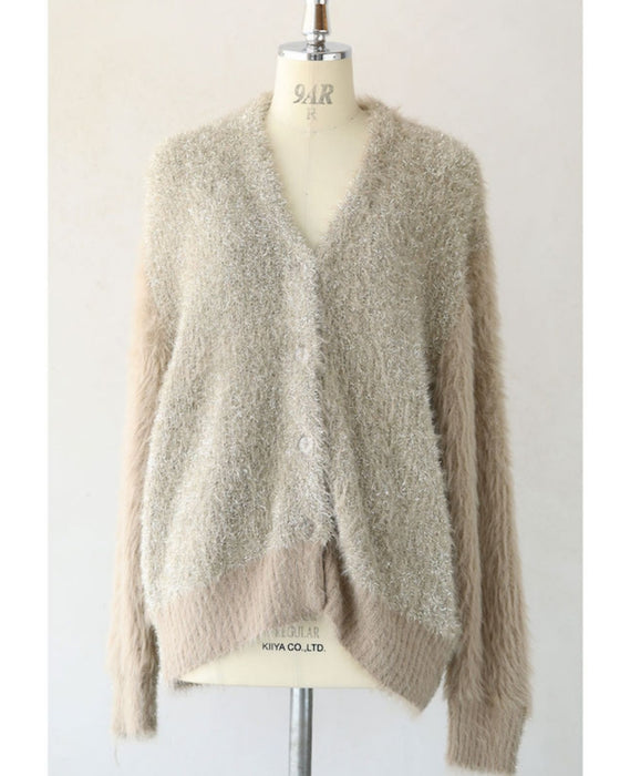 好きがつまった ざっくりキラふわカーデ