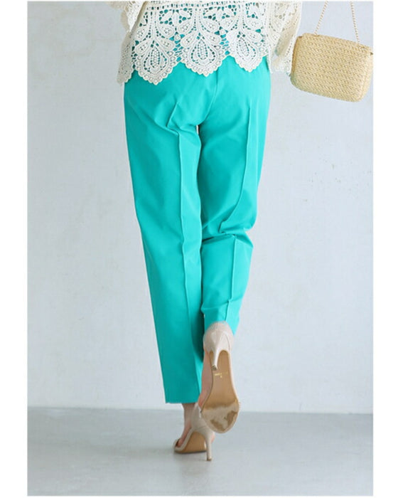 Stain-resistant colored tuck pants