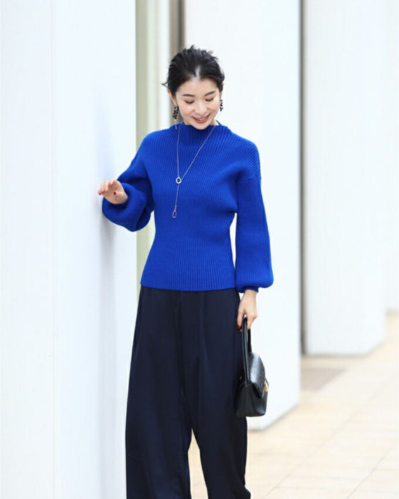 長袖ポワンとオフネックのニットトップス