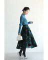 Optical illusion shadow line knit