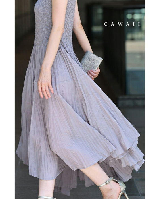 広がるボリュームスカートのウエスト切り替えミディアムワンピース