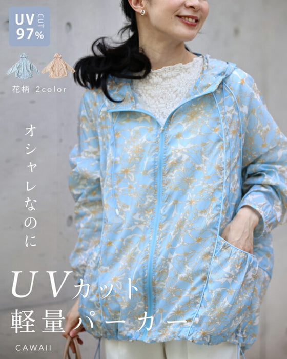 A lightweight parka that is stylish yet UV-resistant, with a UV protection rate of over 97%
