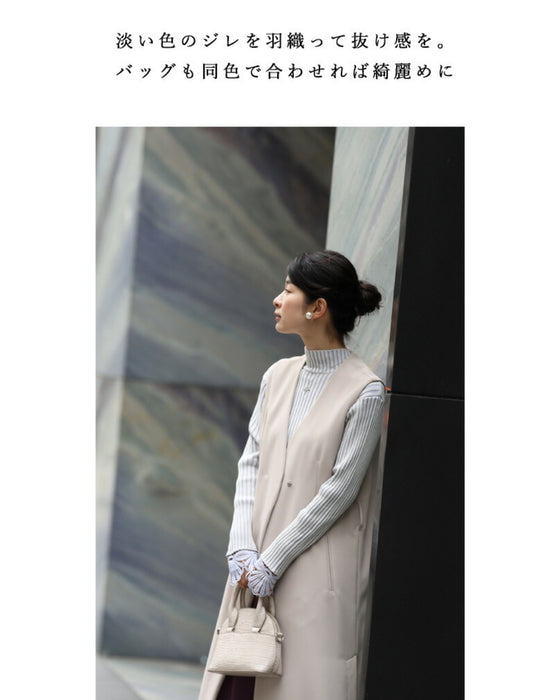 Optical illusion shadow line knit