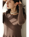 A luxurious, shiny piece for your neck. Wide pearl choker