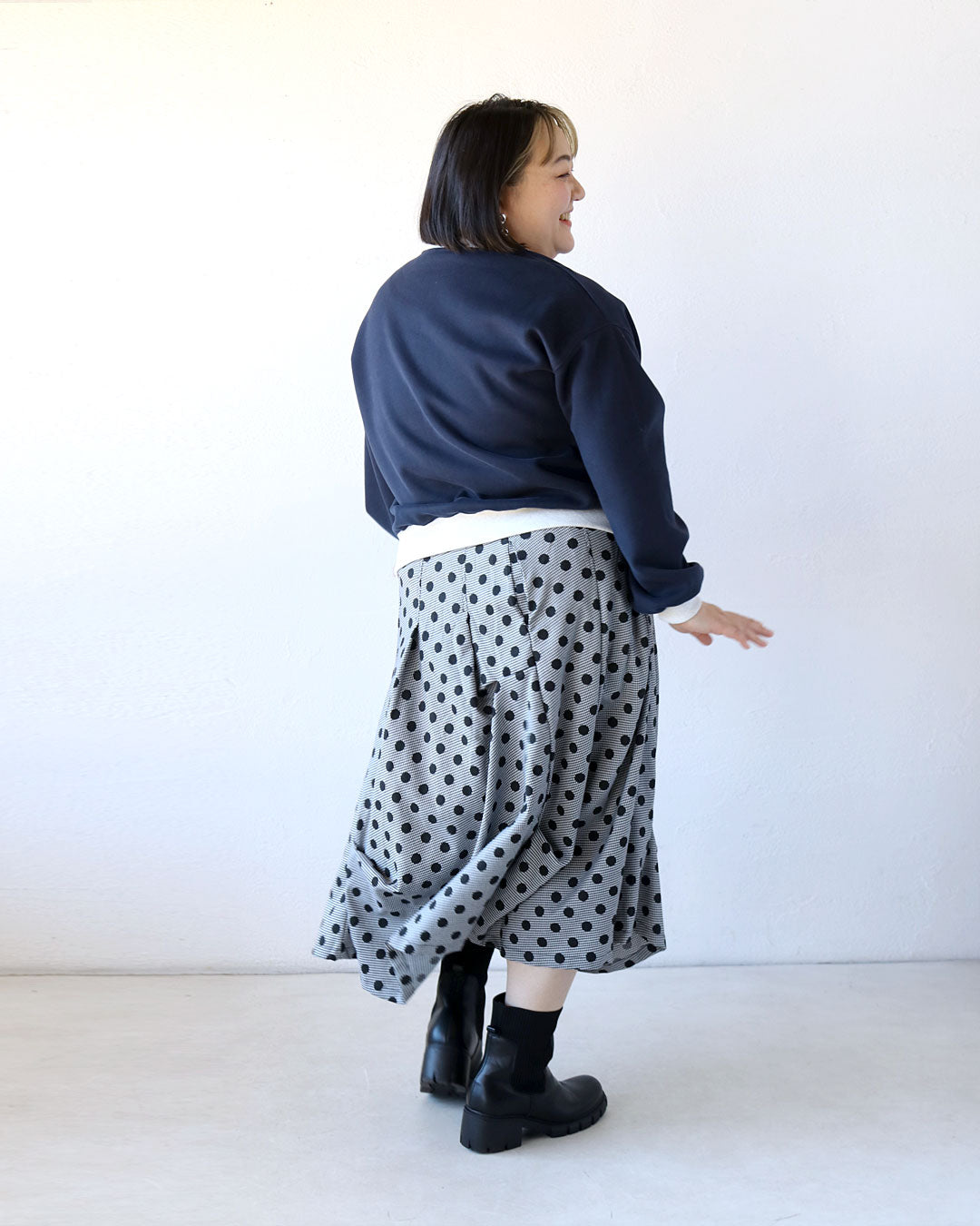 ネイビー×ドットで“大人可愛い”が完成するコーデ♡ – ONE PEACE ONLINE