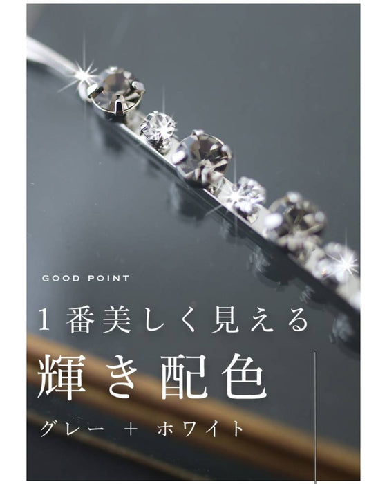 (シルバー)ドレスにもTシャツにも合う 3連煌めきネックレス