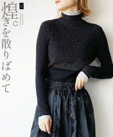  Ribbed knit with sparkling jewels