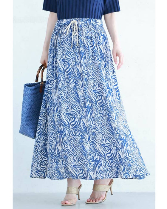 (Petticoat included) A cool and refreshing long skirt with an animal print