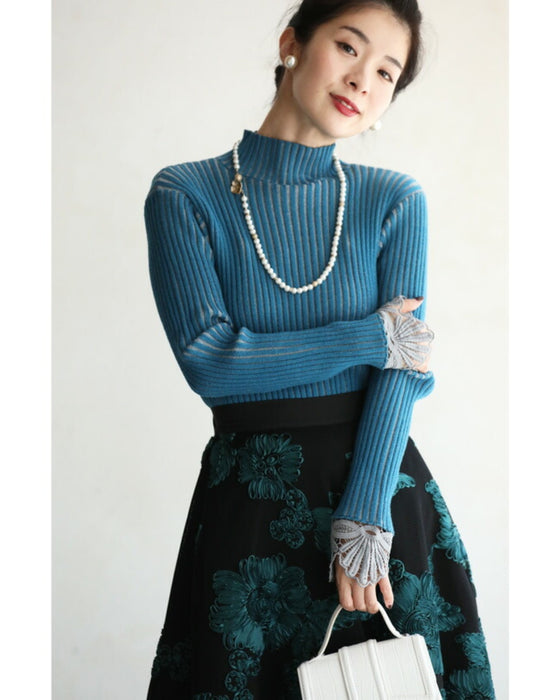 Optical illusion shadow line knit