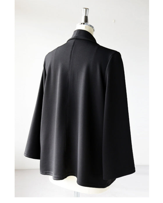 A beautiful stretch collarless jacket that won't tire you out