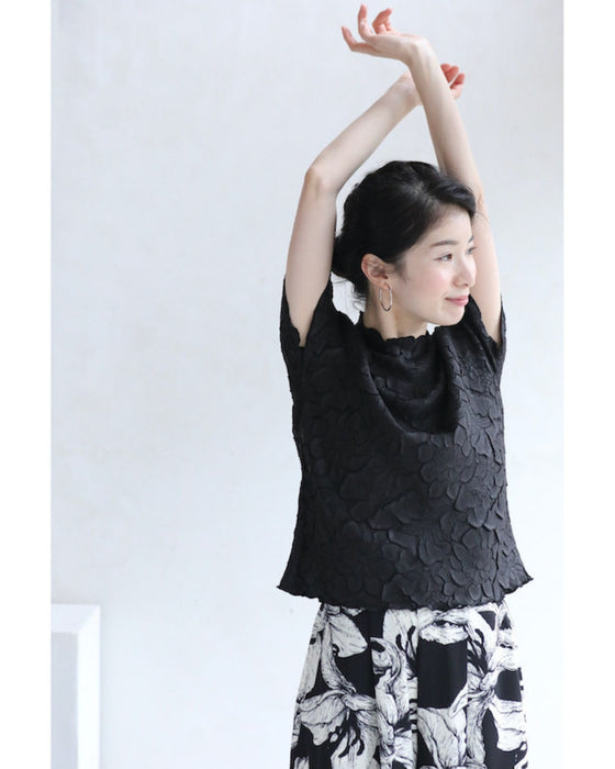 彫刻花トップス