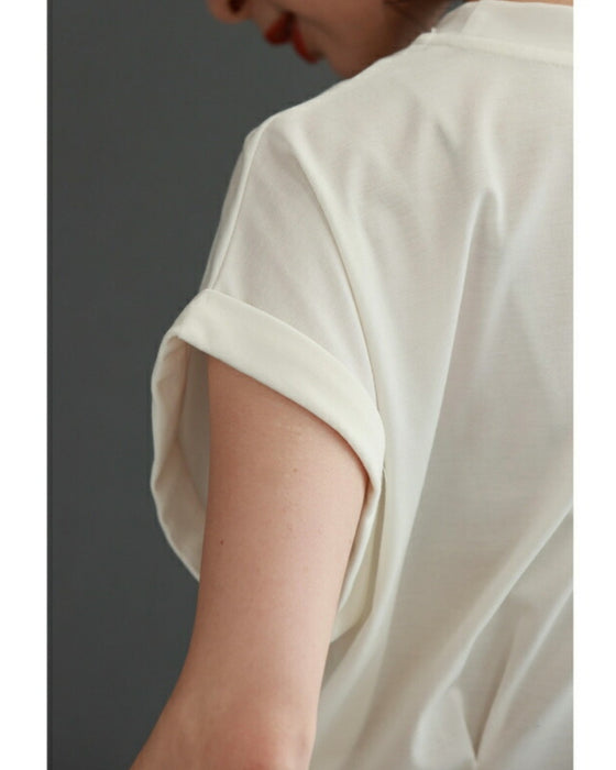 くびれラインタックのTシャツトップス