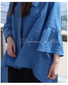Elegant top with ciel buttons