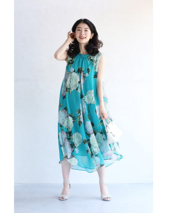 透明感溢れるシアーな花画ミニワンピース