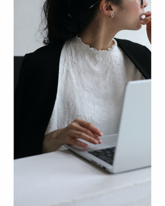 彫刻花トップス