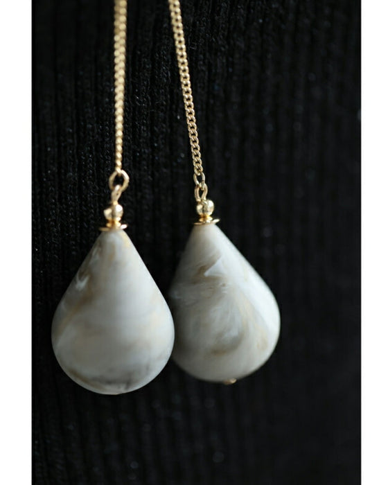 雫型マーブルストーンのループタイネックレス