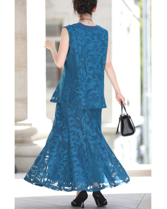 アラベスク模様浮き立つマーメイドラインスカート