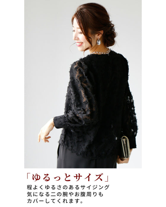 繊細な華やかさ大人のための着映えブラウス