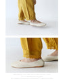 Two types of lace for a stylish colored linen pants