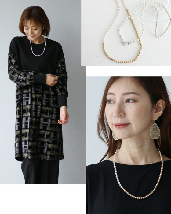 A gorgeous necklace that sparkles freely